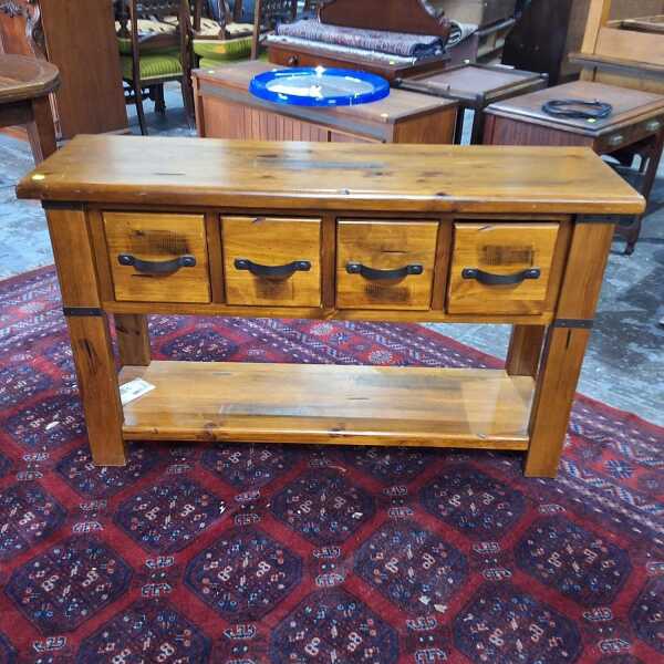 CONSOLE TABLE