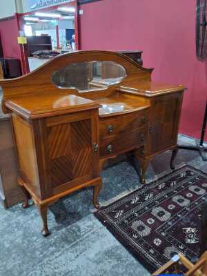 Sideboard