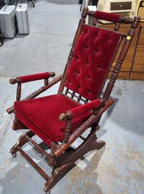 Dexter Rocker