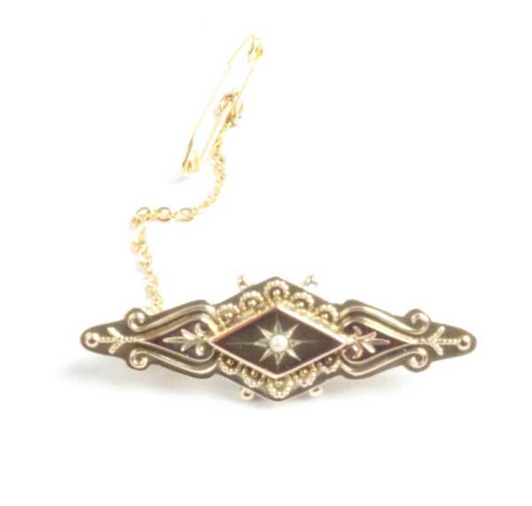 GOLD BROOCH