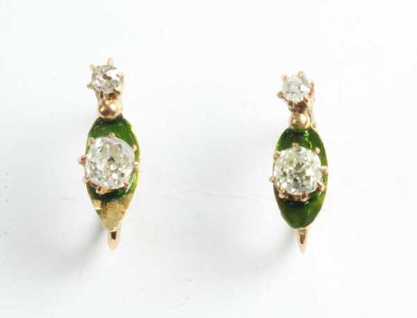 DIAMOND EARRINGS