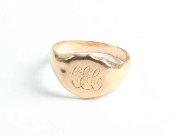 GOLD RING