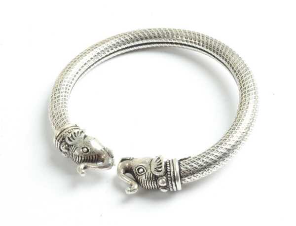 SILVER BANGLE