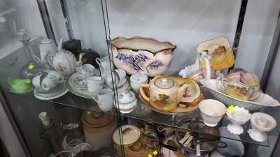 1559 · PRETTY CHINA