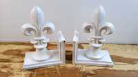 BOOK ENDS
