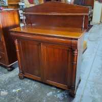 CHIFFONIER