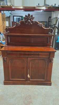 CHIFFONIER