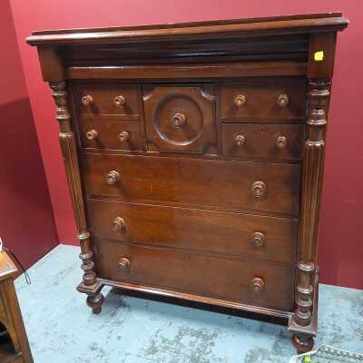 CHEST OF DRAWERS