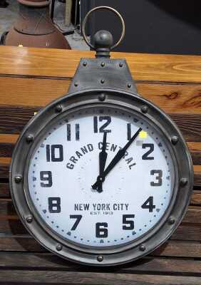 WALL CLOCK
