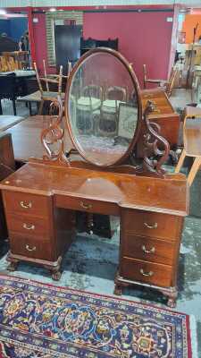 DRESSING TABLE