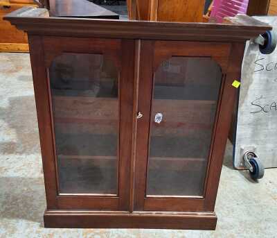 Hanging Cabinet