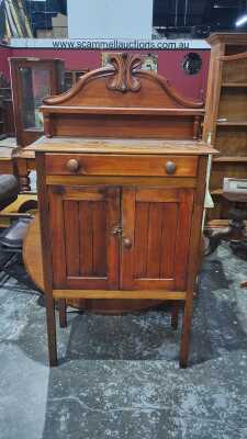 Chiffonier