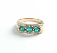 GOLD RING