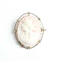 GOLD BROOCH