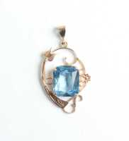 GOLD PENDANT