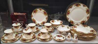 Royal Albert 'Old Country Roses'