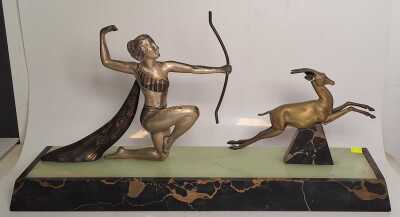 Mantel Figure