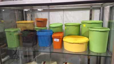 TUPPERWARE