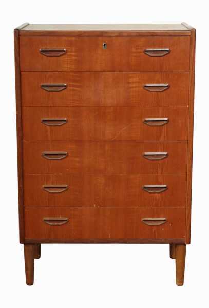 TALLBOY CHEST OF DRAWERS