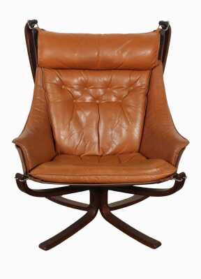 114 · FALCON CHAIR