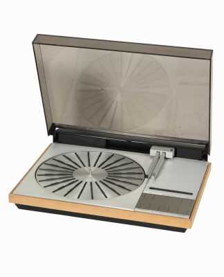 Beogram 4002 Turntable