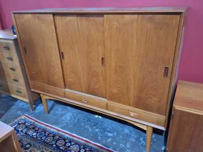 4 · HIGHBOARD