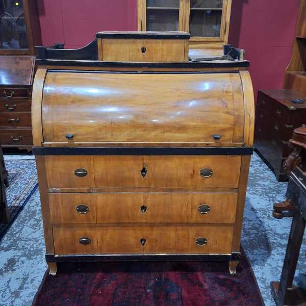 CYLINDER TOP DESK