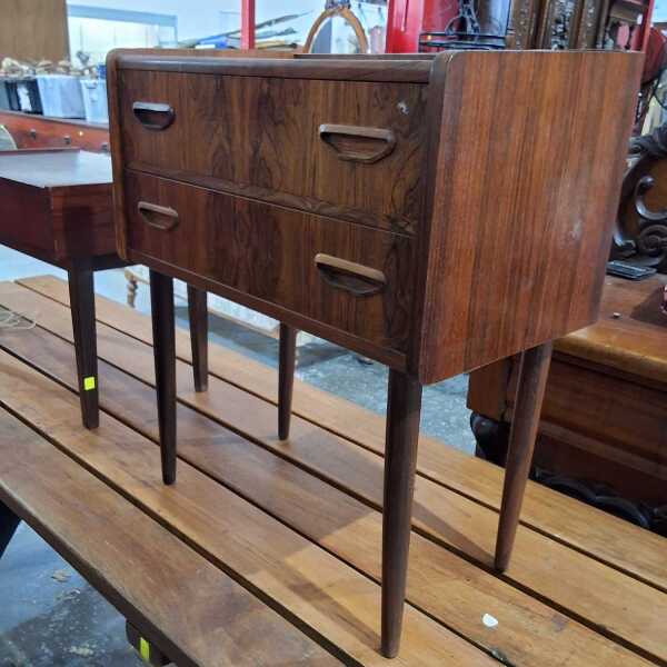 BEDSIDE DRAWERS