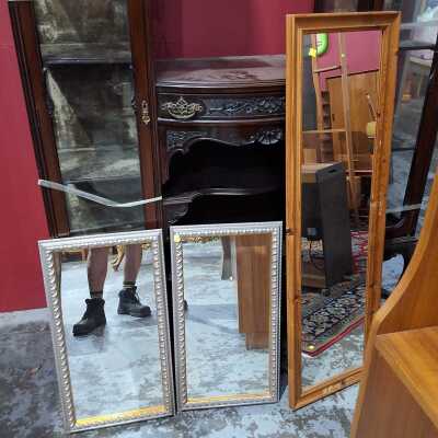 66 · WALL MIRRORS