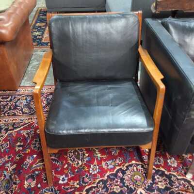 97 · ARMCHAIR
