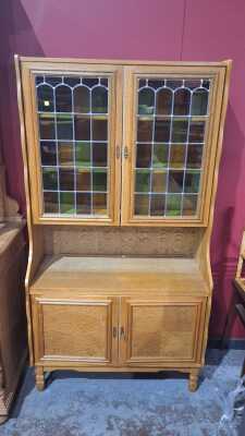 121 · DISPLAY CABINET