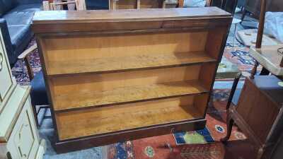 Bookshelf