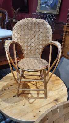 160 · ARMCHAIR