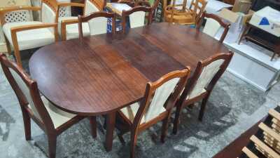 176 · DINING SUITE