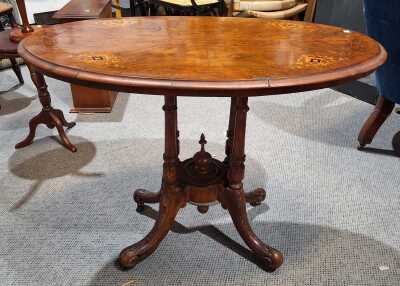 Loo Table