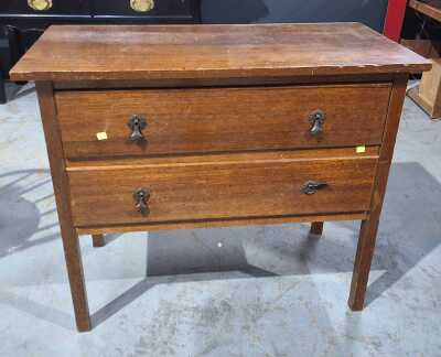 415 · CHEST OF DRAWERS