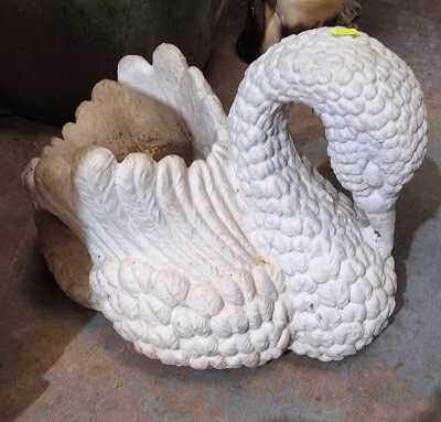 Swan Planter