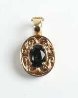 GOLD PENDANT