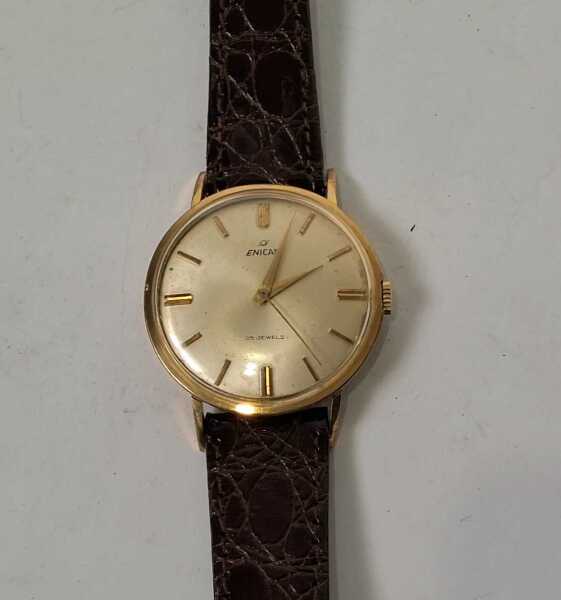 WRISTWATCH