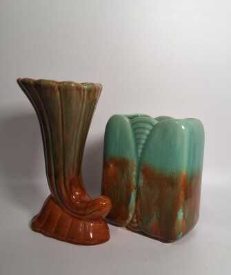 1369 · AUSTRALIAN POTTERY