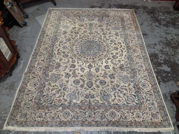 NAIN RUG