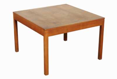Model 5363 Coffee Table