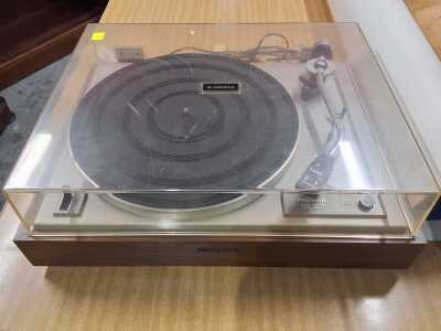 Turntable