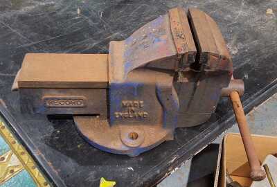Bench Vice
