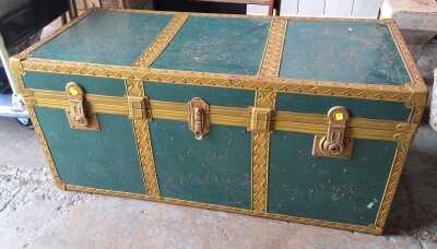 TRUNK
