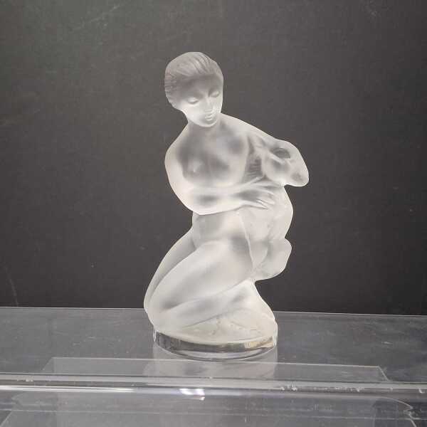 LALIQUE FIGURE