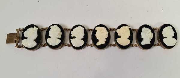 CAMEO BRACELET