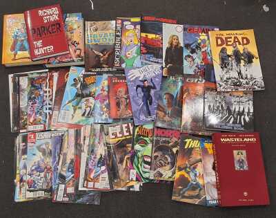 Comics & Graphic Novels