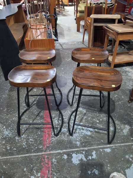 BARSTOOLS