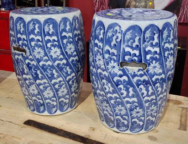 STOOLS